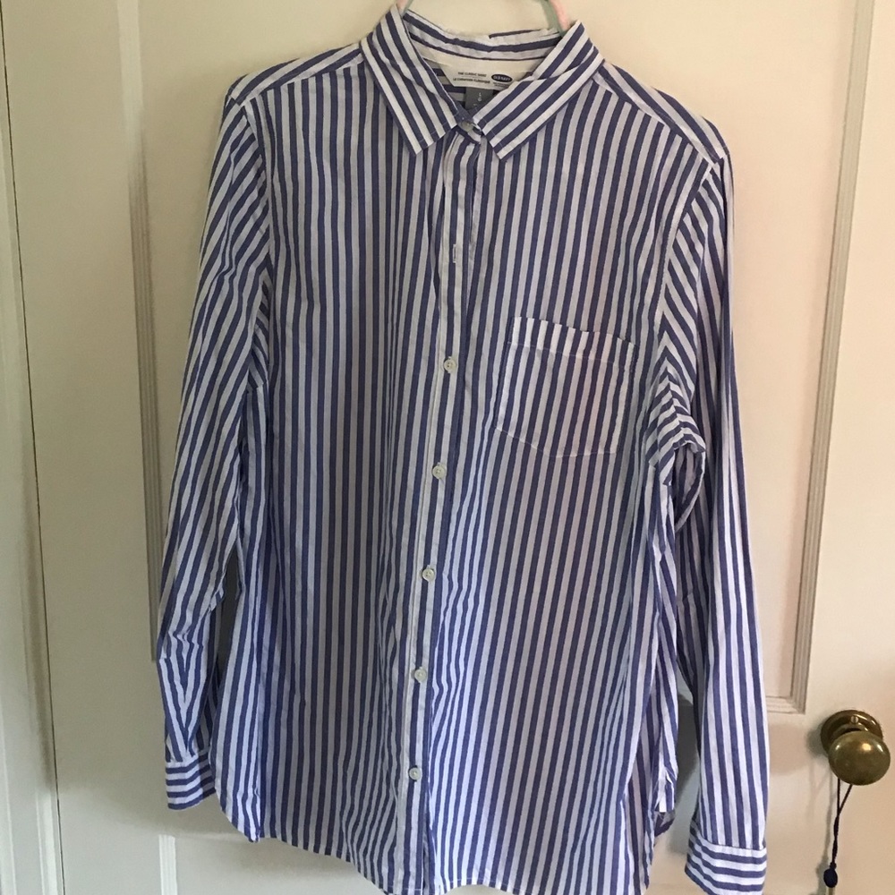 The Classic Shirt from Old Navy, size L